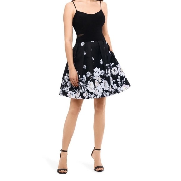 Xscape | Floral Print Fit & Flare Cocktail Dress - Picture 4 of 5